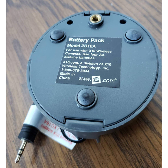 X-10 2.4GHz Wireless Color Camera Battery Pack - Picture 5 of 7